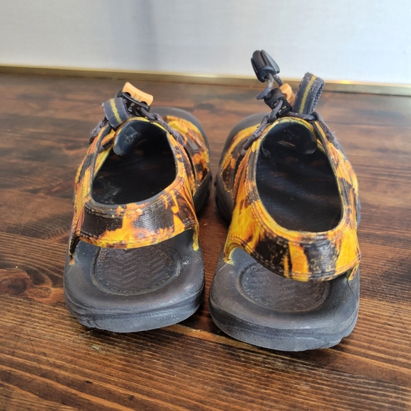 Keen Flame Print EVA Sunport Toddler Closed-Toe Casual Rubber Summer Water Shoes - Picture 5 of 6